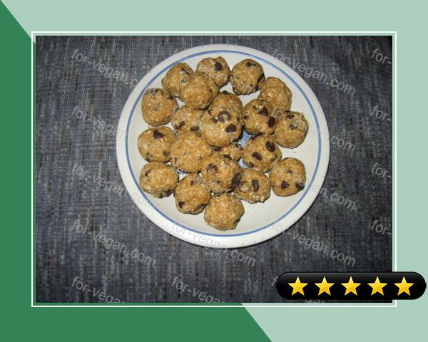 Peanut Butter Chocolate Chip "Raw" Cookies recipe