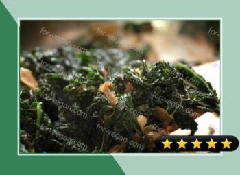 Kale With Caramelized Onions and Garlic recipe