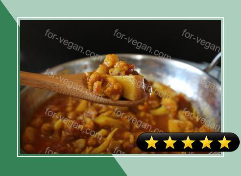 Potato, Cauliflower & Chickpea Curry recipe
