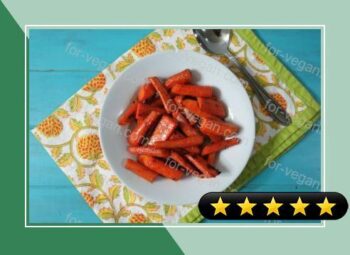 Maple-Glazed Roasted Carrots recipe