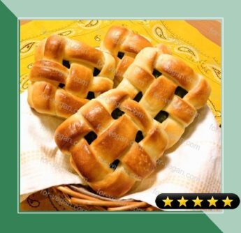 Braided Bread Filled with Sweetened Beans recipe