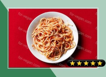 Quick Tomato Sauce with Pasta recipe