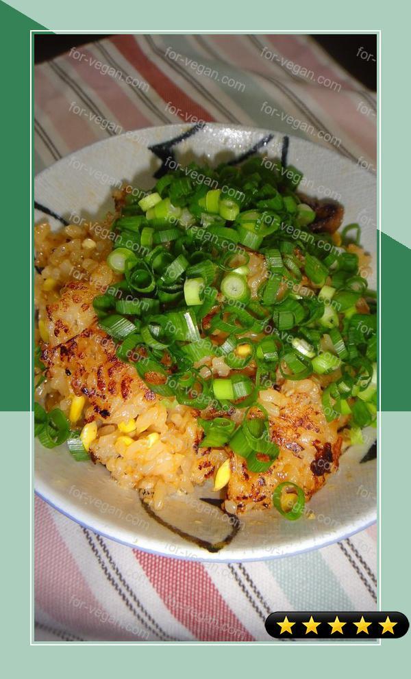 Bibimbap-style Crispy Rice with Leftover Bean Sprout Rice recipe