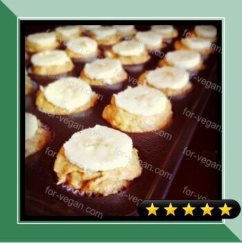 Whole Wheat Banana Pumpkin Mini-Muffins recipe