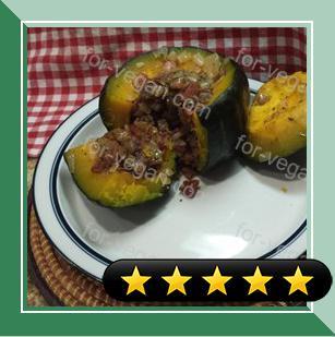 Squash Stuffed With Dates and Onion recipe
