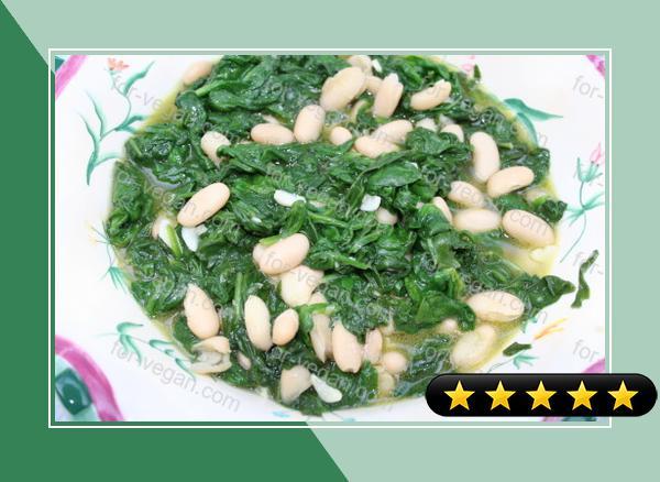 Garlic Spinach With White Beans recipe