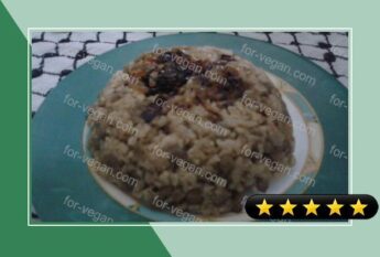 Lebanese Mujadra (lentils, rice & caramelized onions) recipe