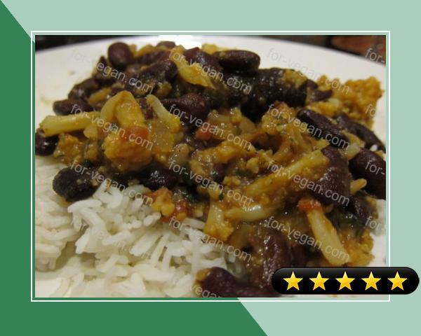 Curried Red Kidney Beans and Cauliflower (Rajma Masala) recipe