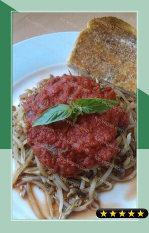 Vickys Bean Sprout 'Pasta' and Marinara Sauce recipe