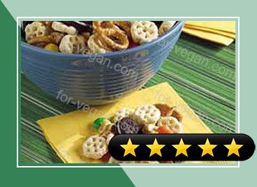 Sweet and Crunchy Snack Mix recipe