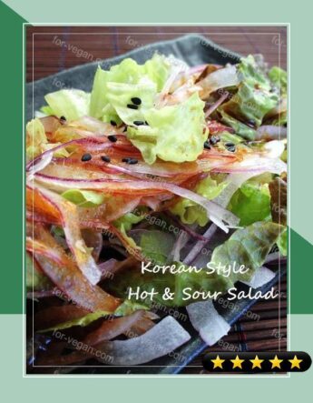 Korean-Style Lettuce and Onion Salad recipe