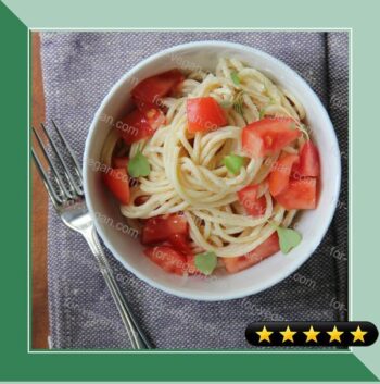 Spaghetti with Raw Tomato Sauce recipe