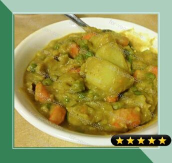 Curry Potatoes with Peas and Carrots recipe