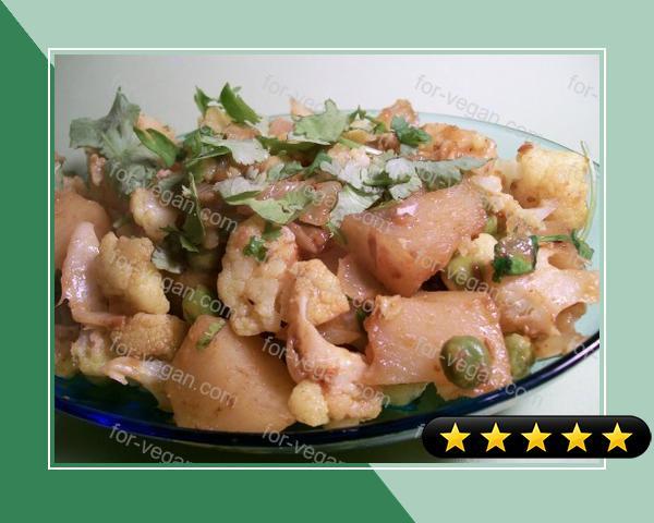 Aloo Gobi Mattar - Cauliflower, Pea and Potato Curry recipe