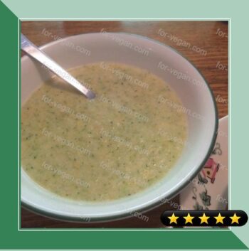 Best Ever No Cream Creamy Broccoli Soup recipe