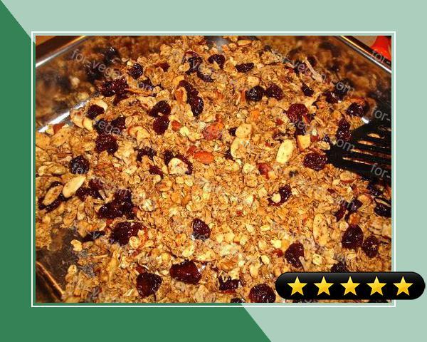 Chewy and Crunchy Homemade Granola recipe