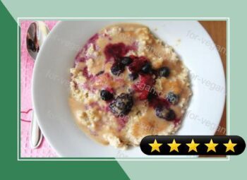Peanut Butter and Berry Oatmeal recipe