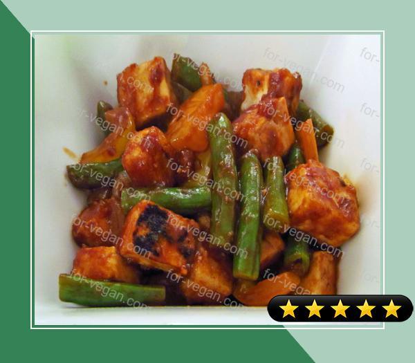 Hoisin-Glazed Tempeh with Green Beans and Cashews recipe