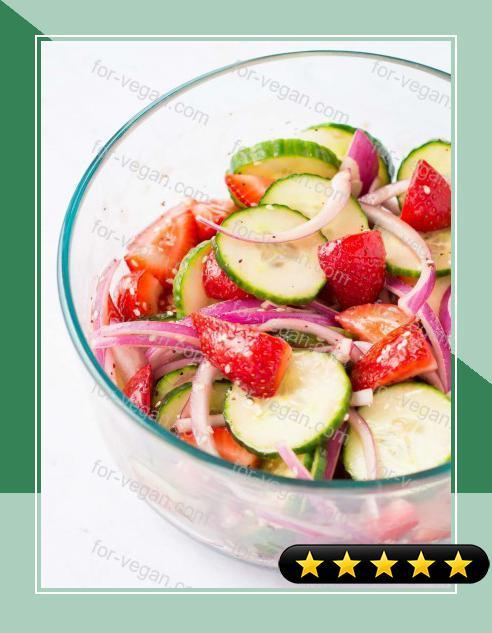 Balsamic Strawberry Cucumber Salad recipe