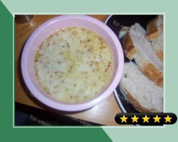 Giada's Tuscan White Bean and Garlic Soup recipe