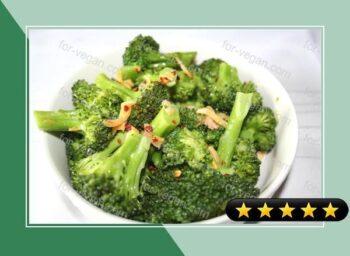 Broccoli With Red Pepper Flakes and Garlic Chips recipe